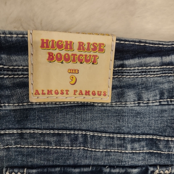 VINTAGE ALMOST FAMOUS JEAN. - Picture 8 of 17